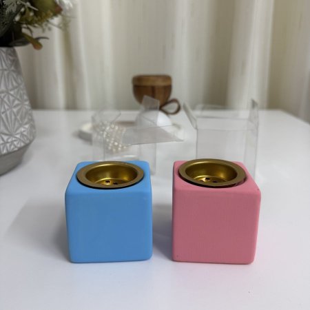 مبخرة مكعب لون زهري وأزرق حجم صغير